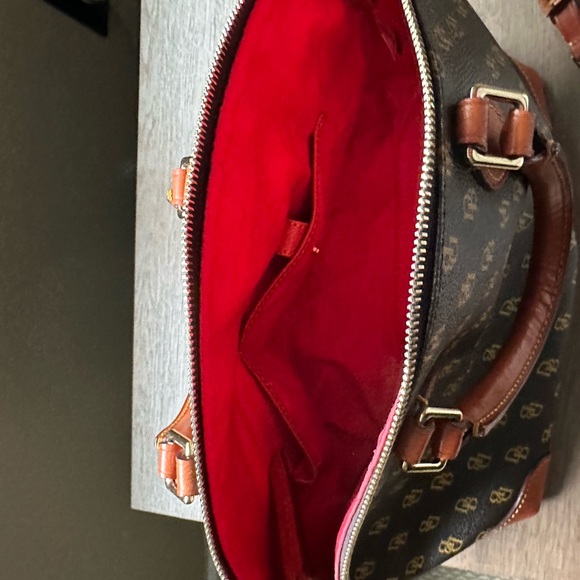 Downey and Burke purses. None of them have been used more than 10 times. - Picture 9 of 12